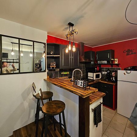 "Studio Cinema" Auxerre Exteriör bild